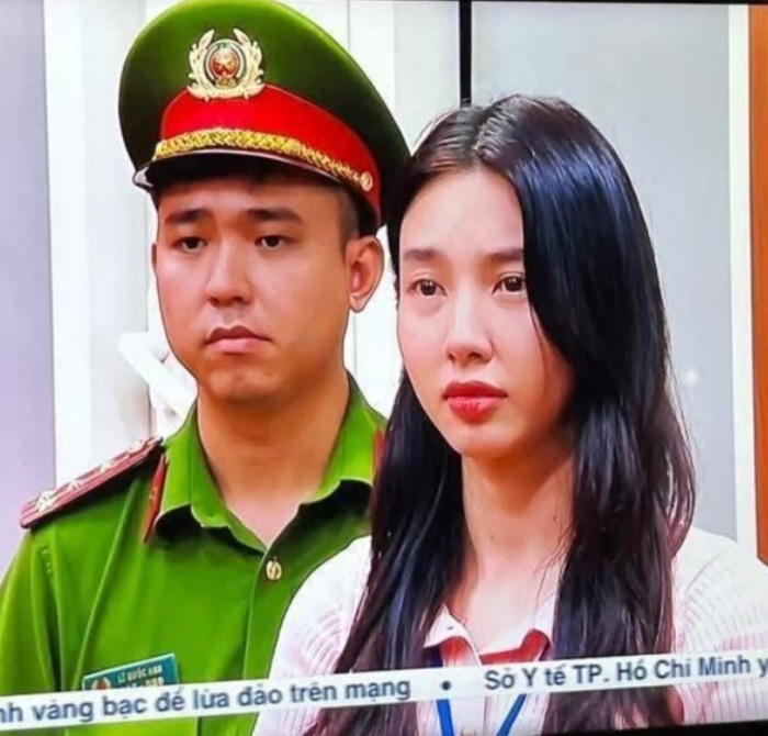 Clip CHẤN ĐỘNG lời khai của Hoa Hậu Thùy Tiên khi bị bắt, Clip lời khai hoa hậu Thùy Tiên, Clip NÓNG NHẤT HÔM NAY hoa hậu Thùy Tiên bị bắt, Tại sao hoa hậu Thùy Tiên bị bắt, Hoa hậu Thùy Tiên bỏ túi 7 tỷ đồng trong vụ kẹo Kera, Hoa hậu Thùy Tiên kiếm được bao nhiêu tiền từ vụ kẹo Kera, Hoa hậu Thùy Tiên có phải ngồi tù không, Mức phạt nào cho hoa hậu Thùy Tiên, Clip HOT NHẤT MXH hôm nay, Clip trend hot nhất hôm nay, Clip hot nhất hôm nay, Clip hoa hậu Thùy Tiên bị bắt, Clip tin tức, Clip tin tức pháp luật, Clip trend