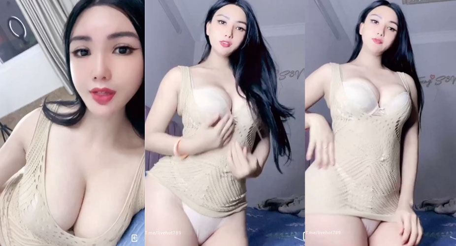 Clip cô giáo Trang siêu 3 vòng mặc đồ lót gợi cảm khoe vú đẹp chảy nước