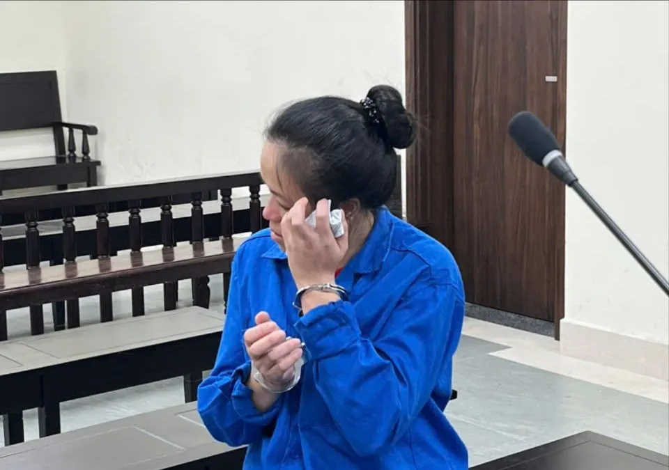Điểm tin nóng hôm nay nữ bị cáo sử dụng tài khoản Facebook "Đời luôn bạc" để lừa đảo, Bị lừa cầm 2 điện thoại iPhone 16 giả, người đàn ông mất 30 triệu đồng,....BẢN TIN NÓNG HÀNG NGÀY, Clip tin tức, Clip tin tức pháp luật, ĐIỂM TIN NÓNG HÔM NAY