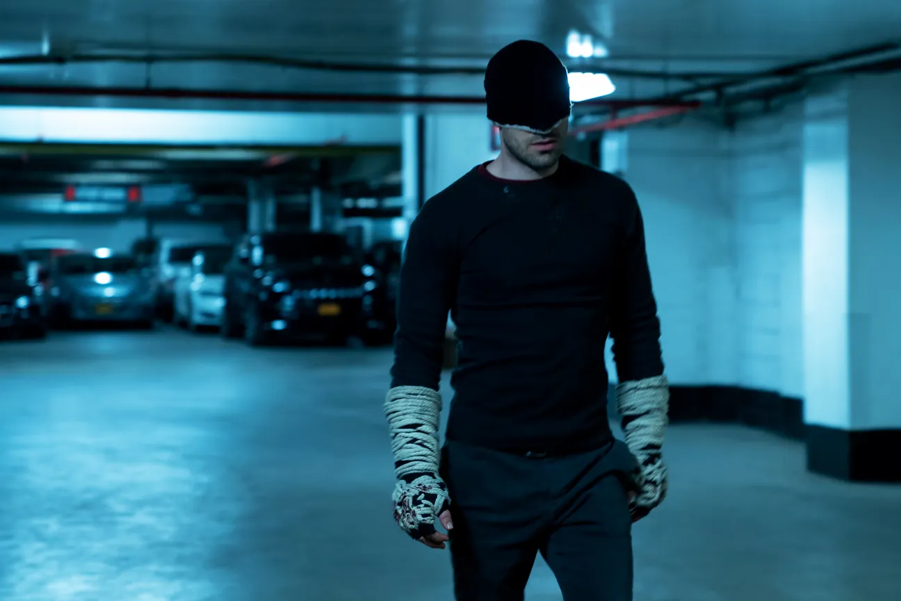 Phim kể về một nhân vật tên Matt Murdock, người bị mù nhưng có khả năng siêu cảm giác và mạnh mẽ trong việc chiến đấu với tội phạm... Xem Phim Siêu Nhân Mù Phần 3 Full HD Vietsub Trọn Bộ Online, Xem Phim Siêu Nhân Mù Phần 3 thuyết minh, Xem Phim Siêu Nhân Mù Phần 3 phụ đề, Xem Phim Siêu Nhân Mù Phần 3 Vietsub, Xem Phim Siêu Nhân Mù Phần 3 trọn bộ, Xem Phim Siêu Nhân Mù Phần 3 miễn phí Online, Xem Phim Siêu Nhân Mù Phần 3 chất lượng cao, Xem Phim Siêu Nhân Mù Phần 3 link nhanh miễn phí, Xem trọn bộ phim Siêu Nhân Mù tiếng Việt, Phim bộ Âu Mỹ, Phim truyền hình Âu Mỹ, Phim hành động Âu Mỹ, Phim hành động hài Âu Mỹ, Phim Âu Mỹ, Action Movies, Action and Adventure Movies, Action & Adventure Movies, TV Show, TV Series, Charlie Cox, Deborah Ann Woll, Elden Henson, Jay Ali, Vincent D'Onofrio, Wilson Bethel