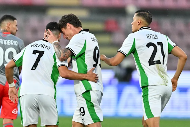 WATCH Cremonese 3-2 Sassuolo Highlights. Cremonese maintained their 100 per cent record, as after fumbling a 2-0 lead to Nemanja Matic’s Sassuolo, they snatched a 93rd-minute winner. WATCH Cremonese 3-2 Sassuolo 2025.08.29 Extended Highlights, Serie A Highlight, Serie A Full Goals Highlight, Cremonese Full Goals Highlights, Sassuolo Full Goals Highlight, Video Cremonese 3-2 Sassuolo highlights, See Cremonese 3-2 Sassuolo full goals of match, Clip bóng đá Ý, Clip kết quả bóng đá Ý Italia hôm nay