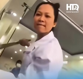 Clip nữ khách hàng tố bác sĩ nha khoa hành hung, đập phá tài sản: "Tôi bị đánh vào bụng, vào hông bằng gậy sắt", phá hoại IPhone 11 giá 16 triệu, kính hiệu Gentle Monster trị giá 7,8 triệu.... Full Clip Toàn Bộ sự việc nữ bác sĩ Nha Khoa TẤN CÔNG bệnh nhân ở TPHCM, Full Clip nữ bác sĩ Nha Khoa TẤN CÔNG bệnh nhân TPHCM, Clip nữ bác sĩ nha khoa đánh đập bệnh nhân ở TPHCM, Xác minh vụ bác sĩ tấn công khách hàng tại phòng khám nha khoa ở TPHCM, Clip bác sĩ nha khoa hành hung bệnh nhân, Toàn bộ sự việc nữ clip bác sĩ nha khoa hành hung bệnh nhân, Clip tin tức, Clip tin tức pháp luật, Clip đời sống, Tin tức teen, Tin tức nóng 24h trong ngày