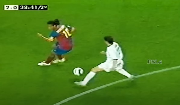 Kỹ thuật của thiên tài bóng đá Ronaldinho như làm ảo thuật trên sân bóng, Ronaldinho Skills And Goals, Ronaldinho Skills That Made Commentators Went Crazy, Skills Football Video, Skills Soccer Video, Clip những pha đi bóng Ronaldinho, Clip trận đấu Ronaldinho khiến Real Madrid phải ngỡ ngàng, Ronaldinho is arguably the greatest magician in football history, Huyền Thoại Ronaldinho, Clip huyền thoại Ronaldinho, Clip Ronaldinho acts as a circus on the field, Clip qua người thần sầu của Ronaldinho, Football Full Highlight, Football Full Goals Highlight, Football Skills And Goals
