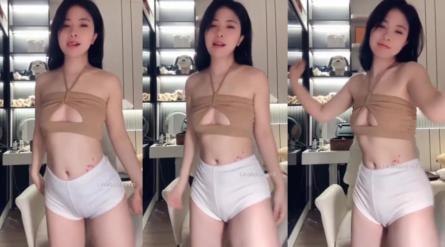 Clip girl single mom Hường Hêu 09 show body dáng ngon bướm múp mu cao FAN MU