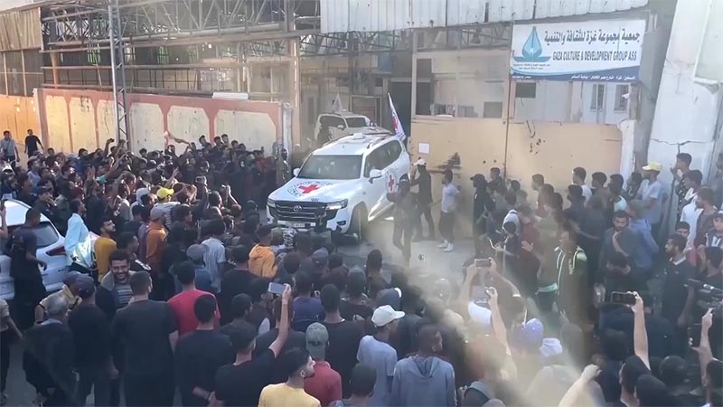 Hamas released 20 surviving Israeli hostages as part of a ceasefire agreement brokered by President Donald Trump, marking a pivotal step toward ending two years of war in Gaza. Trump-Brokered Ceasefire Leads to Release of 20 Israeli Hostages by Hamas, Hot news today on the world, Hot news today, Post news hot today, News hot today, US news video today, Shock news today, Today News Philadelphia, Video Russia News HOT Today, Latest today news video, Germany news today, Moscow News HOT Today Video, US today news, US news today, Today news Video, Entertainment news today, India news video today, Nikki Haley today news, Shocking news video today, Sport news today