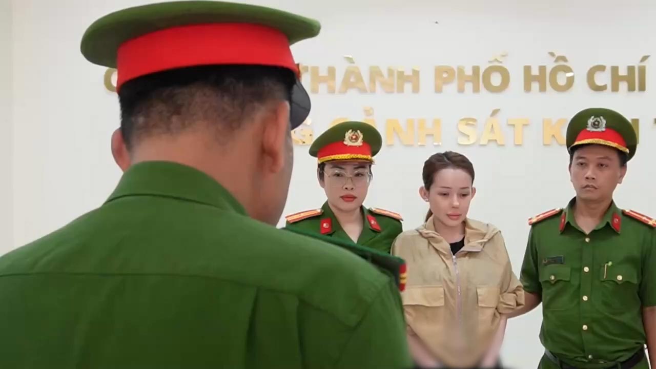Clip HOT Ngân 98 bị bắt