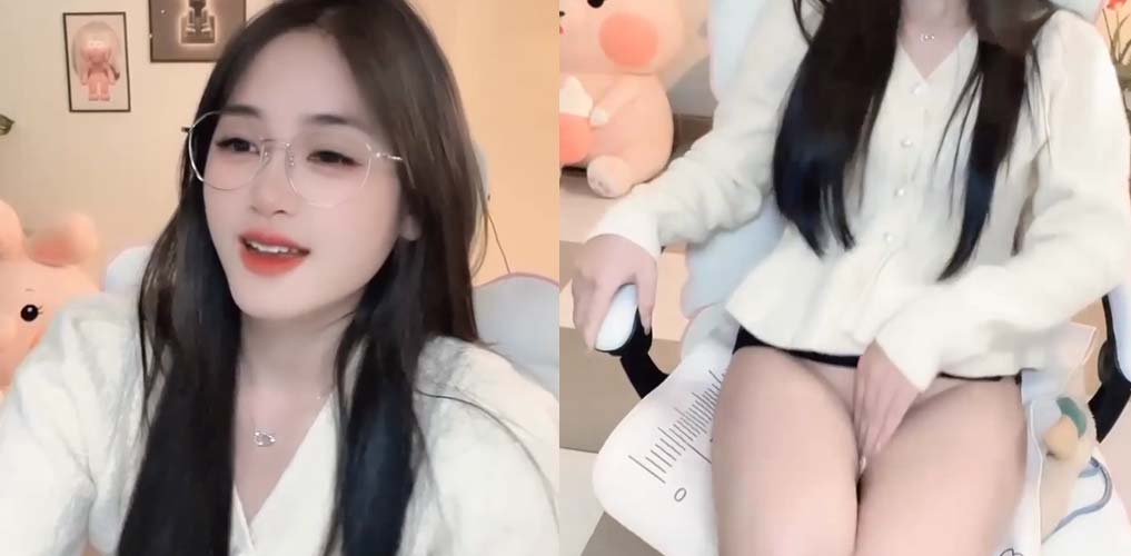 Clip idol hot girl Tiktoker Ái Mỹ đeo kính cận Dễ Thương cởi quần lót trên Livestream cực kích thích