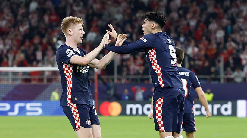 WATCH Olympiakos 1-1 PSV Eindhoven Full Highlights Extended Goals 2025.11.04, Video Olympiakos 1-1 PSV Eindhoven Highlights, See video Olympiakos vs PSV Eindhoven, Olympiakos Goals Highlights, PSV Eindhoven Full Goals Highlight, UEFA Champions League Full Goals Highlights, Champions League Full Goals Highlight, Clip kết quả bóng đá Cúp C1 Châu Âu hôm nay, Clip bóng đá Cúp C1 Châu Âu, Result Football Today 2025-11-04, Kết quả bóng đá hôm nay 2025-11-04