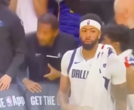 SHOCKING VIDEO Of AD Refusing To Speak To Lebron James Viral After Lakers Game Because He Snaked Him SHOCKING VIDEO Of AD Refusing To Speak To Lebron James Viral After Lakers Game Because He Snaked Him