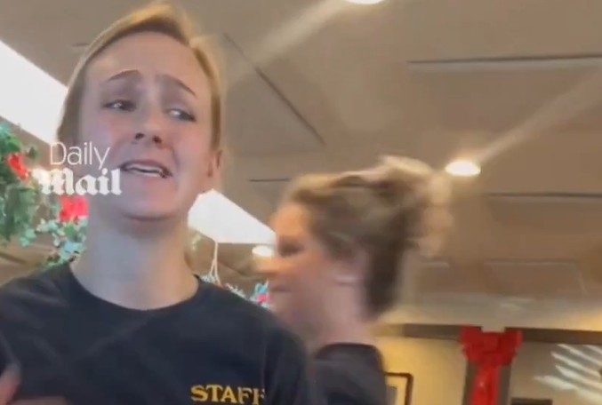 A group of friends walked into a diner and decided to change a life. ​They saw a pregnant waitress working hard during the holidays, and they knew she needed a win. VIDEO They Left $1.000 for a Pregnant Waitress - Her Reaction Will Make You Cry, A Pregnant Waitress Was Shocked by a $1.300 Tip During the Holidays, They Walked Into a Diner and Changed a Pregnant Waitress’s Life Forever, Strangers Surprise Pregnant Waitress with $1.000 Christmas Gift, Pregnant Waitress Receives Life-Changing Tip from Strangers, She Tried to Give the Money Back Pregnant Waitress Gets $1.000 Tip, This Is Humanity: Friends Leave $1.000 for Pregnant Waitress, Hot news today, US news video today, Shock news today, Today news Video, US news today, Hot news today on the world, News hot today, US today news, Latest today news video, Post news hot today, Breaking news video, Breaking news today, Christmas news