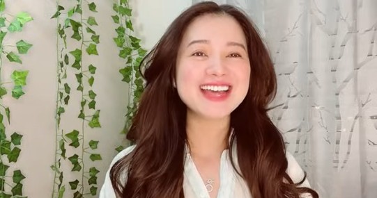 Clip em gái teen xinh hướng dẫn làm tình cực kích thích Clip em gái teen xinh hướng dẫn làm tình cực kích thích