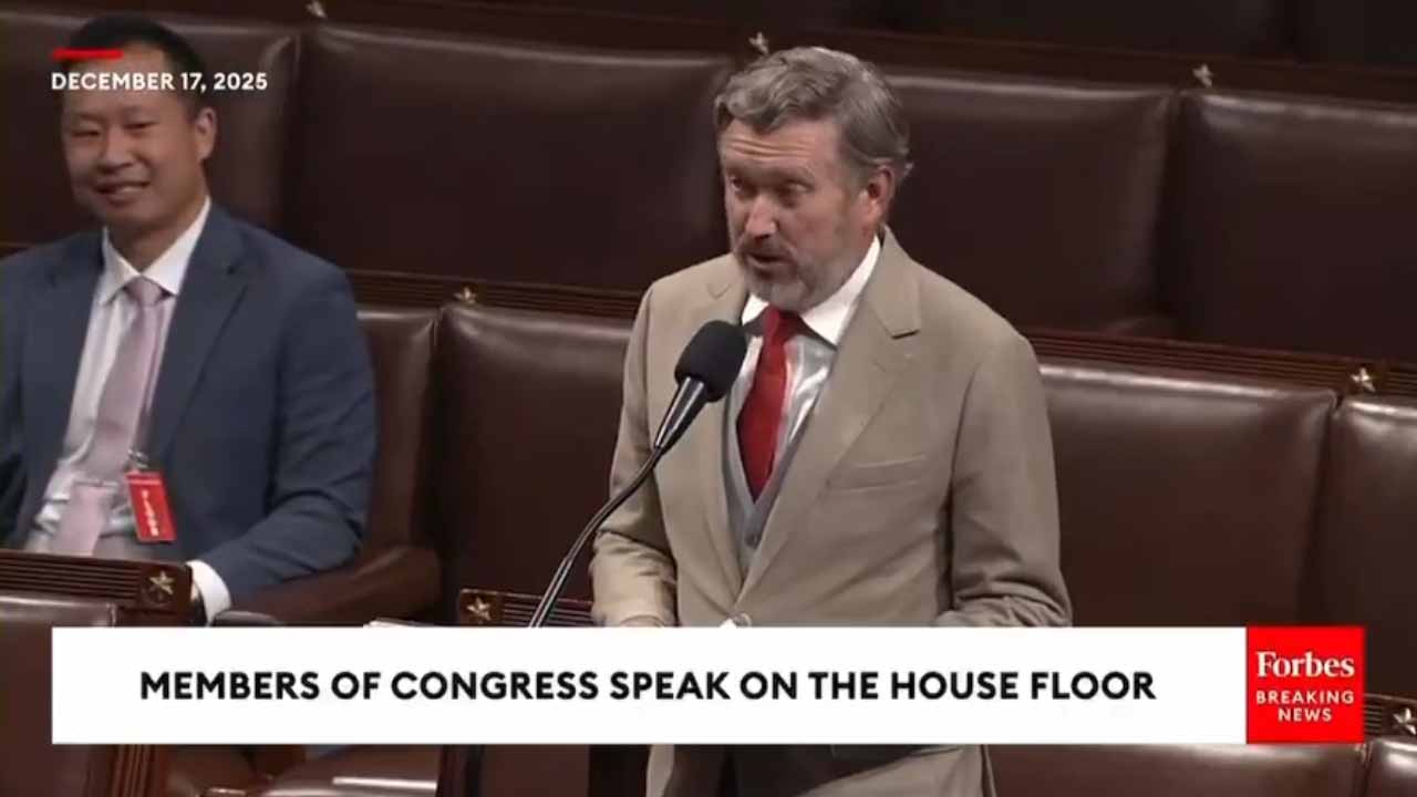 Thomas Massie Goes Nuclear on Trump’s Venezuela Regime Change Push