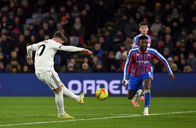 True to the nature of a London derby, both Crystal Palace and Fulham put in a tremendous effort in their opening match of 2026. WATCH Crystal Palace 1-1 Fulham Full Highlights Extended 2026.01.01, Premier League Full Goals Highlight, Premier League Full Highlight, Video Crystal Palace 1-1 Fulham Highlights, Latest Football Highlights, Latest Football Full Highlights, Result Football Today 2026-01-01, Kết quả bóng đá hôm nay 2026-01-01