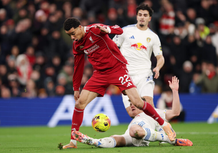 With a 0-0 draw, Leeds remain unbeaten for the sixth consecutive match, while Liverpool miss the chance to catch up with Aston Villa in the 2025/26 Premier League standings. WATCH Liverpool 0-0 Leeds United Full Highlights Extended 2026.01.01, Video Liverpool 0-0 Leeds United Highlights, Premier League Full Goals Highlight, Premier League Full Highlight, Latest Football Highlights, Latest Football Full Highlights, Result Football Today 2026-01-01, Kết quả bóng đá hôm nay 2026-01-01, Xem trực tiếp bóng đá ngoại hạng Anh, Trực tiếp bóng đá ngoại hạng Anh, Clip kết quả bóng đá Ngoại Hạng Anh hôm nay, Xem bóng đá trực tiếp ngoại hạng Anh, Clip bóng đá ngoại hạng Anh, Liverpool Full Goals Highlight, Leeds United Full Goals Highlights