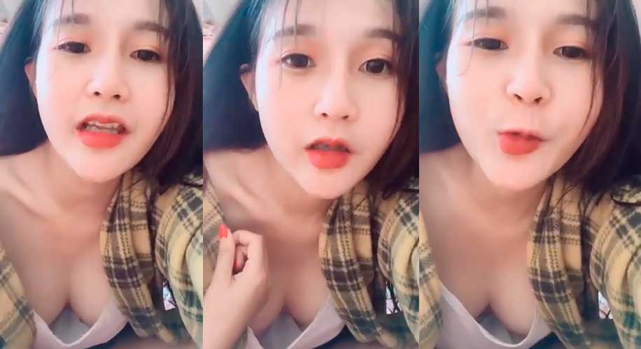 Clip idol Bigo Linh Lai hở vú to thả rông trên Livestream