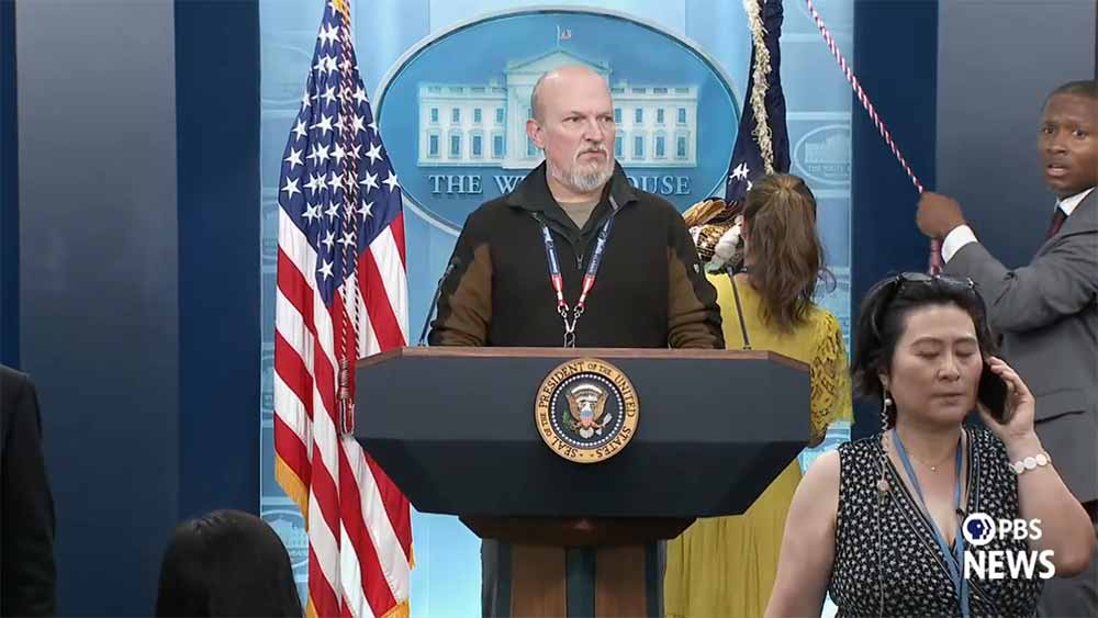 White House Correspondents Dinner shooting incident Trump press conference, Donald Trump reaction to White House dinner shooting, suspect Cole Tomas Allen White House Correspondents Dinner attack details, Secret Service response to shooting at Washington Hilton event, what happened at White House Correspondents Dinner shooting eyewitness reports, Donald Trump breaking news, Breaking news USA, Breaking news today, Breaking news protest, Breaking news video, Breaking news America, Breaking news New York, Breaking world news, Breaking political news, Breaking Middle East news, Video Donald Trump Disqualified, Clip Donald Trump Disqualified, Video vụ ông Donald Trump bị nổ súng ám sát, President Donald Trump, Video news Donald Trump Disqualified, Former President Donald Trump won the Iowa caucus, Newest Donald Trump Disqualified