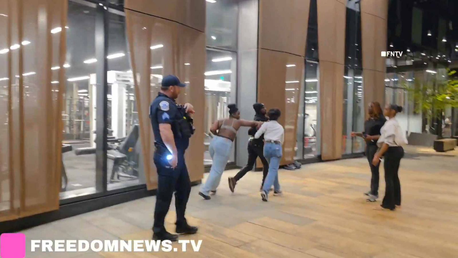 Police and National Guard Disperse Large Crowd in Washington, DC