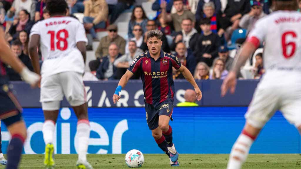VIDEO Levante 2-0 Sevilla Full Highlights 2026.04.23, La Liga Full Goals Highlight, La Liga Full Highlight, La Liga Highlight, Kết quả bóng đá hôm nay 2026-04-23, Result Football Today 2026-04-23, Watch Levante vs Sevilla all goals & highlights, Levante Full Goals Highlight, Sevilla Full Goals Highlights, Latest Football Full Highlights, Latest Football Highlights