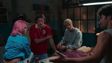 Sóng Triều Đổi Vận -  Khi Biển Cả Mang Đến Cơ Hội Và Cả Sự Hủy Diệt...Sóng Triều Đổi Vận không phải là một bộ phim tội phạm đơn thuần nó là câu chuyện về sự cám dỗ và cái giá phải trả. Sóng Triều Đổi Vận 2023 Vietsub, Phim Sóng Triều Đổi Vận phần 1 Vietsub, Phim Sóng Triều Đổi Vận 2023 Vietsub Online, Xem phim Sóng Triều Đổi Vận phần 1 phụ đề online, Xem phim trực tuyến Sóng Triều Đổi Vận phần 1, Xem Phim Sóng Triều Đổi Vận phần 1 trọn bộ, Sóng Triều Đổi Vận season 1, Trọn bộ Phim Sóng Triều Đổi Vận, Phim bộ Âu Mỹ, Phim truyền hình Âu Mỹ, Phim Âu Mỹ, Crime Movies