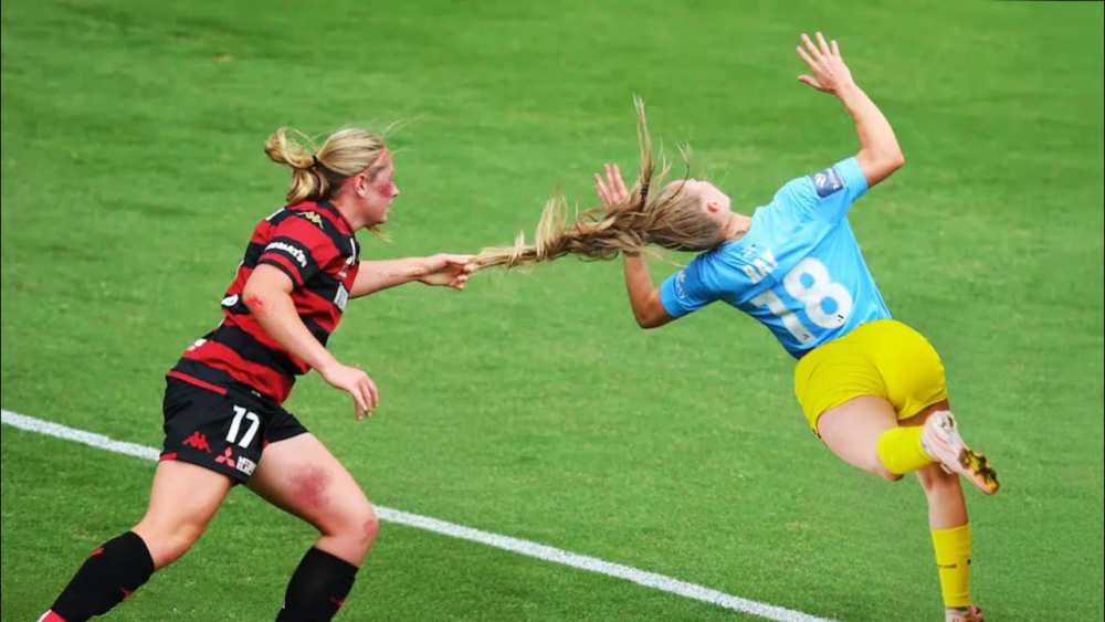 UNSEEN Aggression in Women’s Football - Dirty Plays, Fierce Clashes & Heated Moments! ⚽🔥