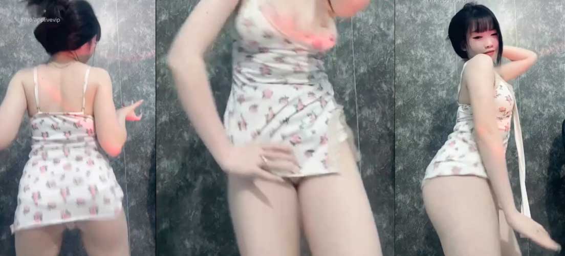 Clip gái teen LLinh98 tiktoker nhảy sexy lộ hàng nóng bỏng