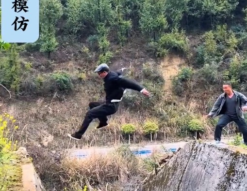 Aksi Qinggong Kakek Tiongkok Bikin Takjub! Gerakan Ringan Seperti Melayang Viral