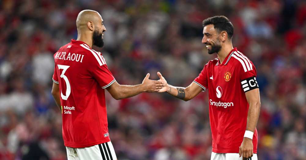 Manchester United bermain imbang 1-1 melawan Leeds, tetapi menang 5-4 lewat adu penalti! Saksikan semua gol dan momen terbaik pertandingan persahabatan ini! Manchester United vs Leeds 1-1, Manchester United vs Leeds 5-4, MU menang adu penalti, hasil friendly match Manchester United, highlights MU vs Leeds, gol Zirkzee, gol Aaronson, Manchester United pramusim, Leeds United pramusim, hasil pertandingan MU, Manchester United terbaru, berita MU terbaru, pertandingan MU hari ini, highlights MU terbaru, adu penalti Manchester United vs Leeds. Manchester United 1-1 Leeds, Manchester United 5-4 Leeds, Manchester United vs Leeds, Man United vs Leeds, MU vs Leeds, MUFC vs Leeds, hasil Manchester United vs Leeds, hasil Man United vs Leeds, Manchester United menang penalti, Manchester United 5-4 penalti, Leeds 1-1 Manchester United, highlights Manchester United vs Leeds, Manchester United highlights, Leeds highlights, semua gol Manchester United Leeds, gol Manchester United vs Leeds, Joshua Zirkzee, Brenden Aaronson, friendly match 2026, pre season Manchester United, pertandingan persahabatan Manchester United, berita Manchester United, berita MUFC, sepak bola terbaru, highlights sepak bola, Manchester United bermain imbang 1-1 melawan Leeds