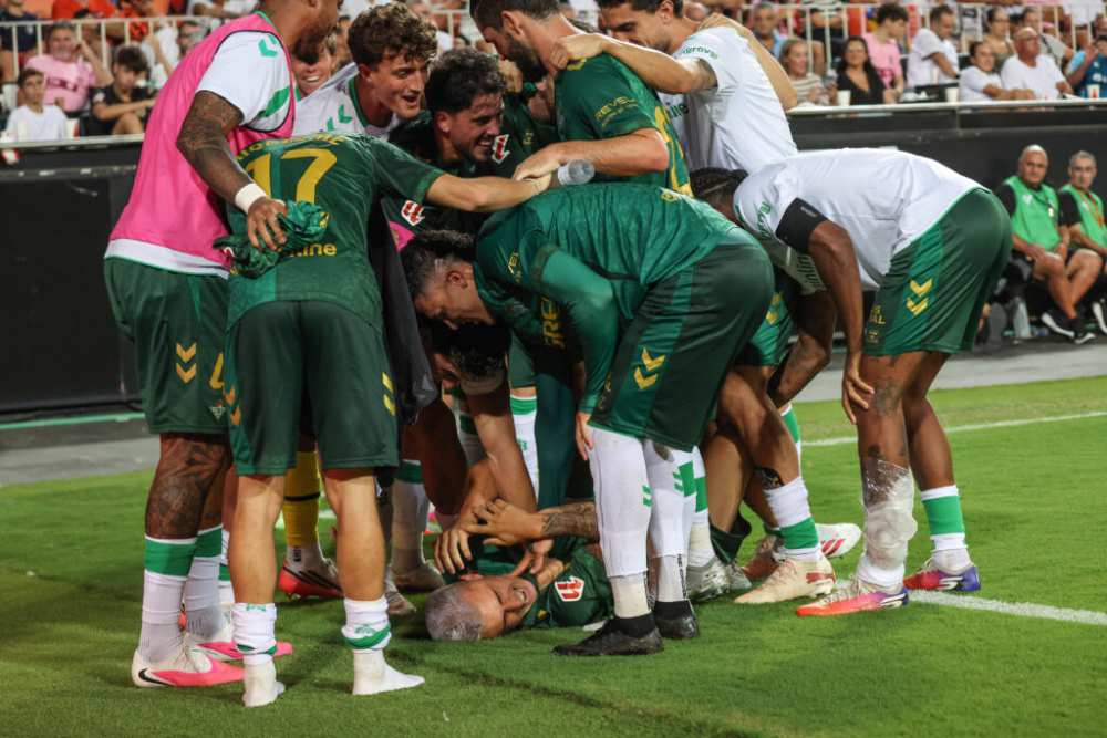 WATCH Valencia 0-1 Real Betis Highlights Full HD 2026.08.25, La Liga Highlights Today, Video Valencia 0-1 Real Betis highlights today Full HD, Clip highlights Valencia 0-1 Real Betis today Full HD, Full replay Valencia vs Real Betis Full HD, Valencia Full Goals Highlight, Valencia highlights today, Real Betis Full Goals Highight, Real Betis highlights today, Result Football Today 2026-08-22, Kết quả bóng đá hôm nay 2026-08-22, Result Football Today 2026-08-25, Kết quả bóng đá hôm nay 2026-08-25, Latest Football Highlights, Latest Football Full Highlights, Result Football Today 2026-08-24, Kết quả bóng đá hôm nay 2026-08-24, Video hasil pertandingan sepak bola Spanyol, ۏيدياو كڤوتوسن ڤرلاونن بولاسيڤق سڤنڽول, วิดีโอผลการแข่งขันฟุตบอลสเปน, Video keputusan perlawanan bola sepak Sepanyol, La Liga Full Highlight, La Liga Full Goals Highlight, La Liga Highlight, Watch La Liga Highlights Yesterday