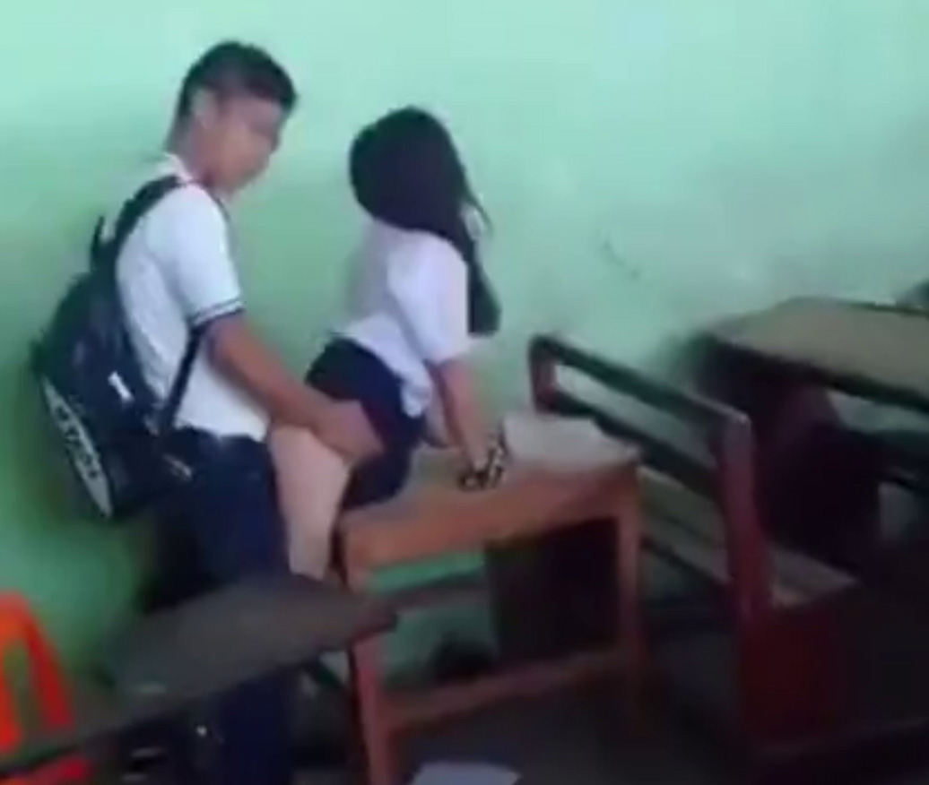 Clip nóng em nữ sinh viên làm tình ngay trong phòng học