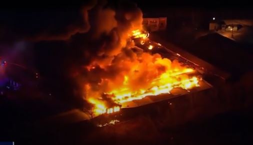 VIDEO Massive NJ fire engulfs large industrial warehouse near Newark airport