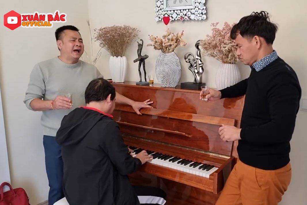 Clip Quang Thắng đàn Piano Tự Long hát Xuân Bắc phụ trợ HOT MXH