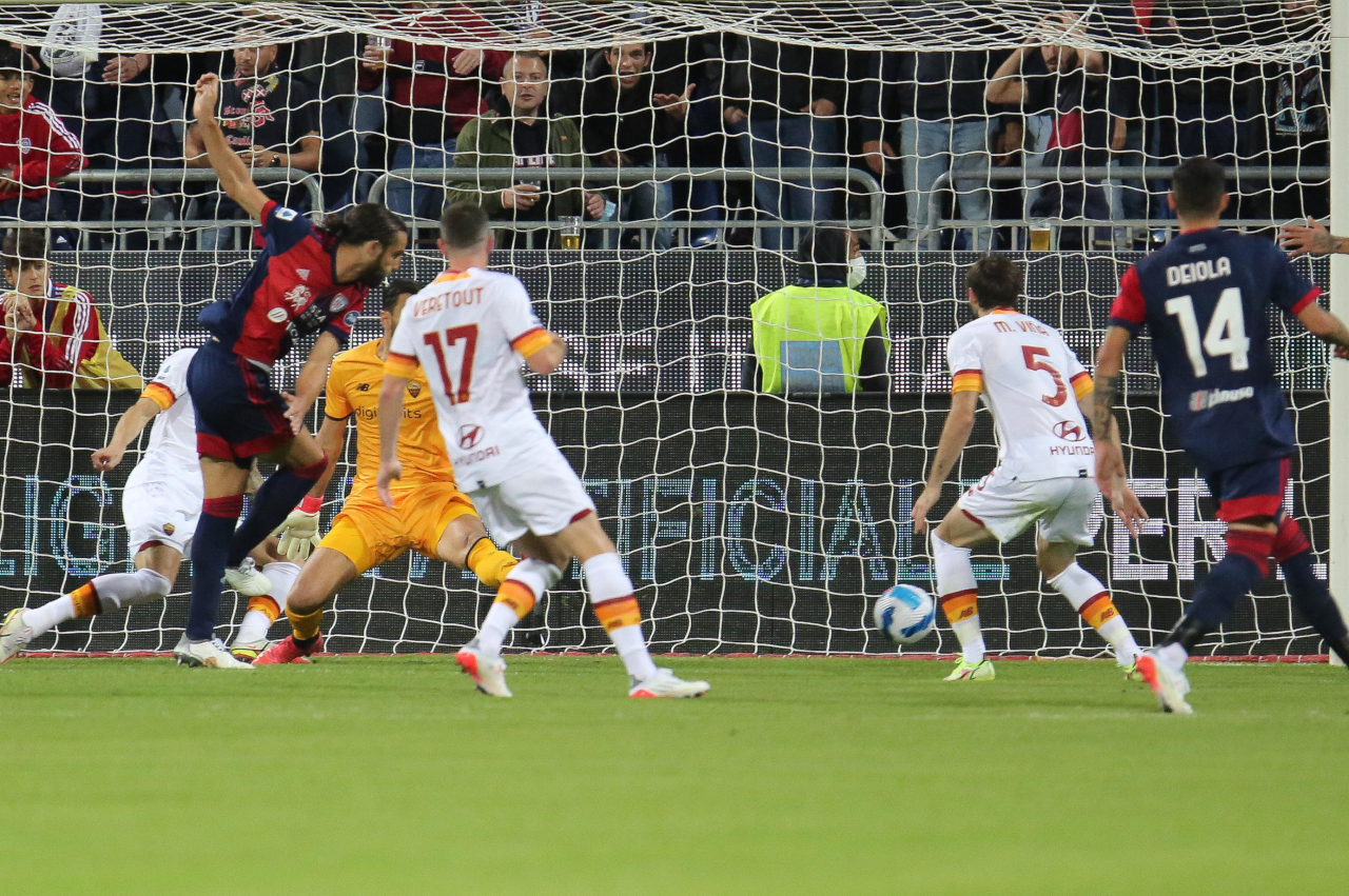 Cagliari 1-2 AS Roma 2021.10.27 (19h45) Full Goals Highlight