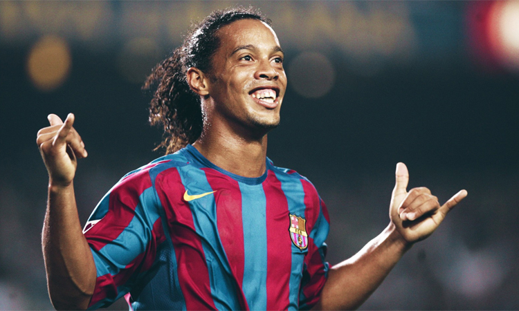 Ronaldinho's legendary hip shake when he scored against Chelsea in 2006