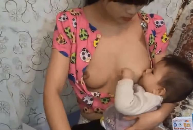 Video hướng dẫn Bí Quyết cho Con Bú đúng cách khi mới sinh